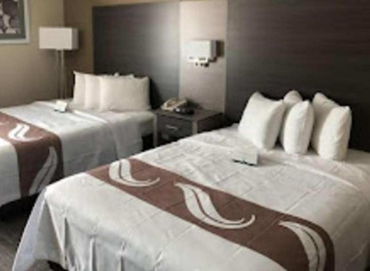 Quality Inn & Suites Roanoke - Fort Worth North Exterior foto