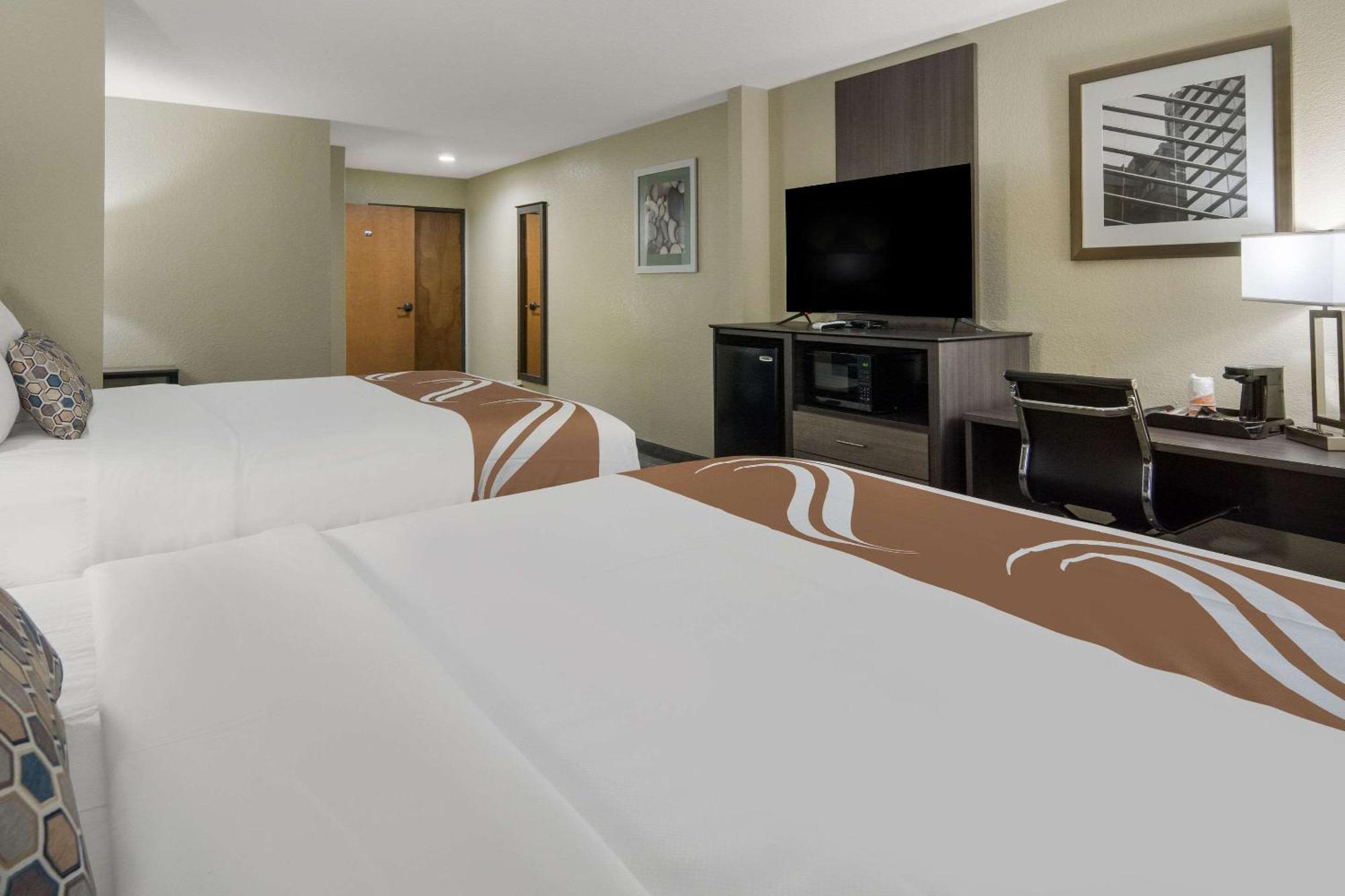 Quality Inn & Suites Roanoke - Fort Worth North Exterior foto
