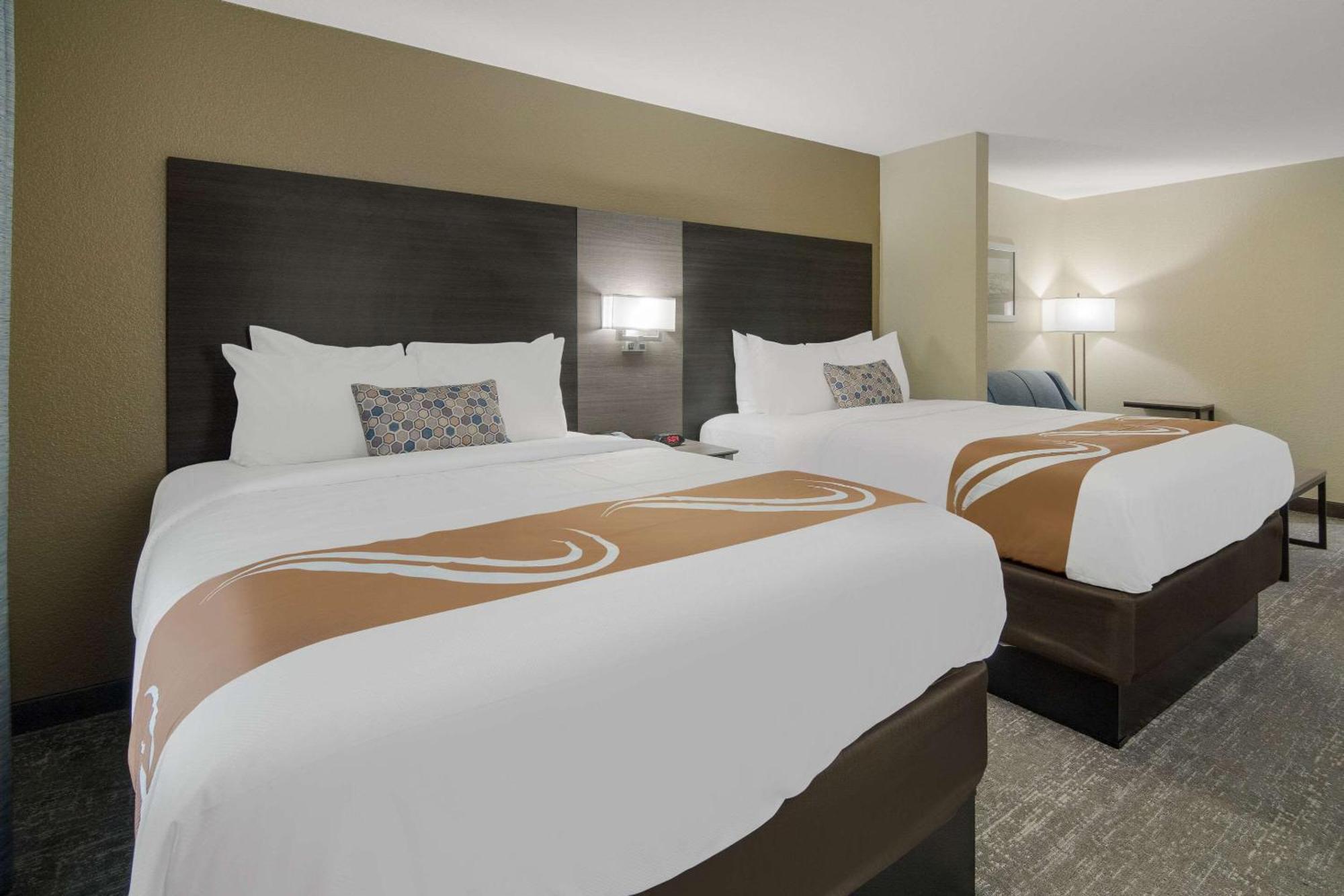Quality Inn & Suites Roanoke - Fort Worth North Exterior foto