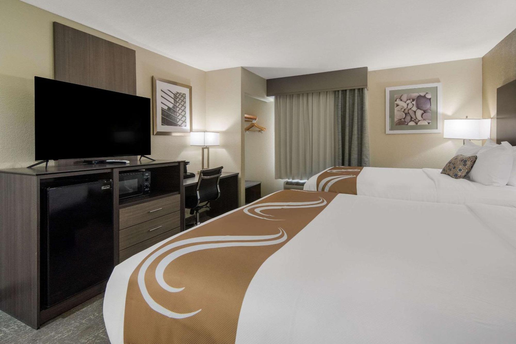 Quality Inn & Suites Roanoke - Fort Worth North Exterior foto